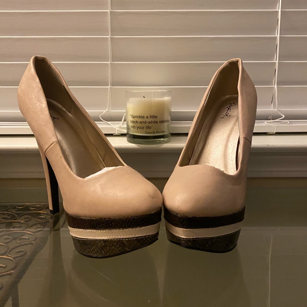 Pale Mauve Pink Heels